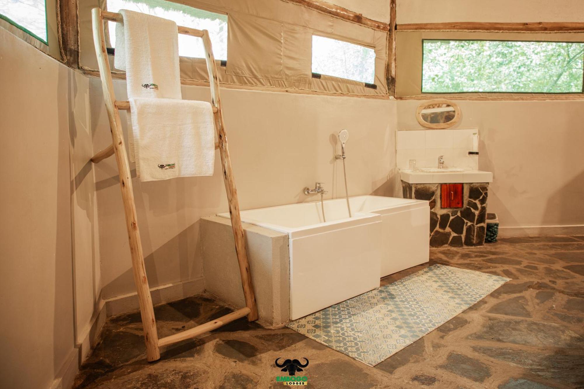 Embogo Safari Lodges Katoke Ngoại thất bức ảnh